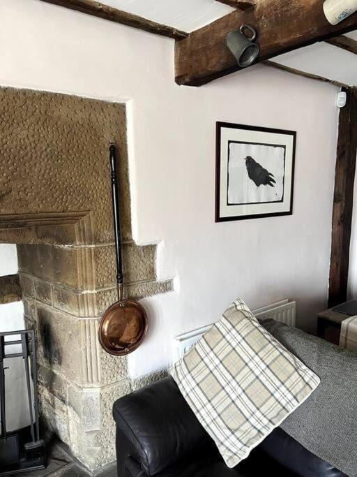 17Th Century Cottage With Hidden Garden Steeton Extérieur photo